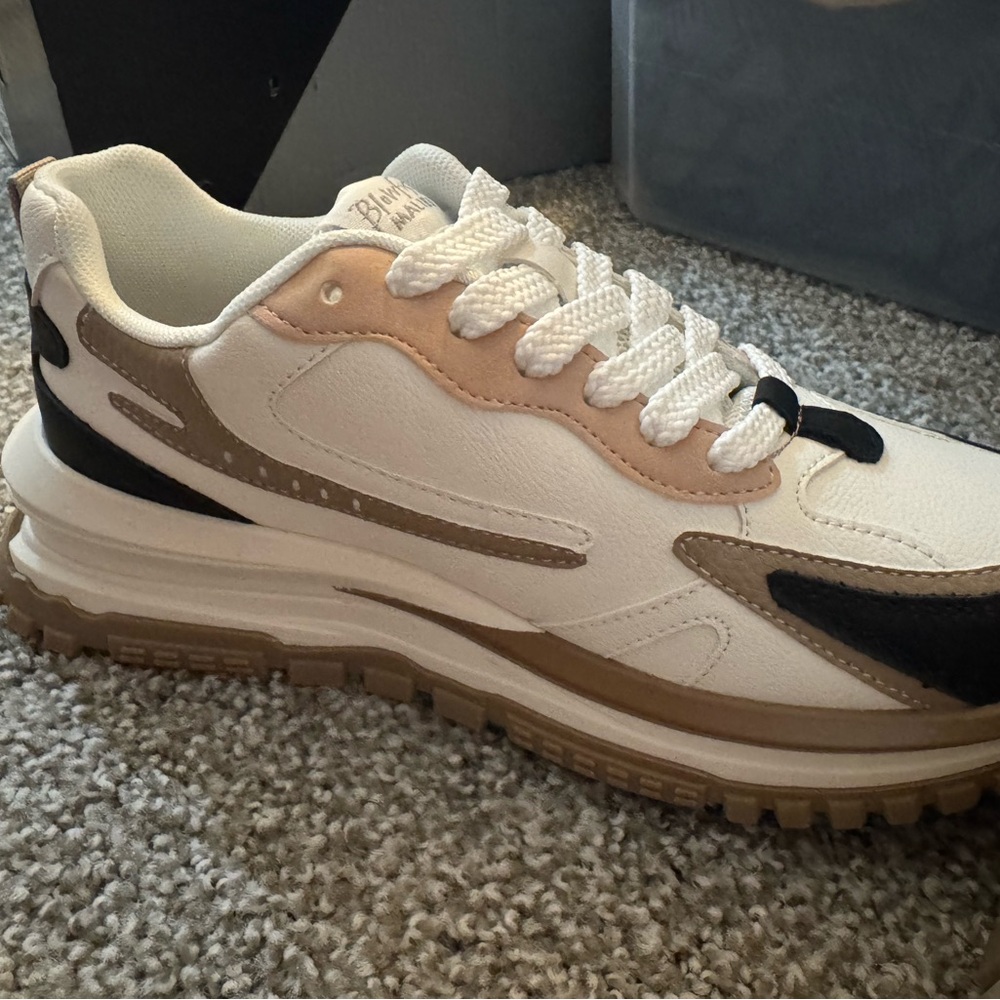 Blowfish Malibu Cream and Tan Sneakers - Picture 3 of 5